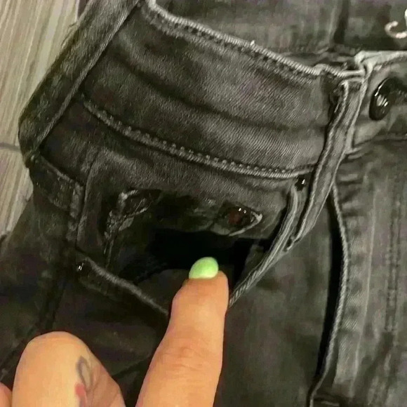 H&M Women's Black Mid Rise Shaping Skinny Regular Waist Denim Jeans Size 25 - Picture 8 of 16